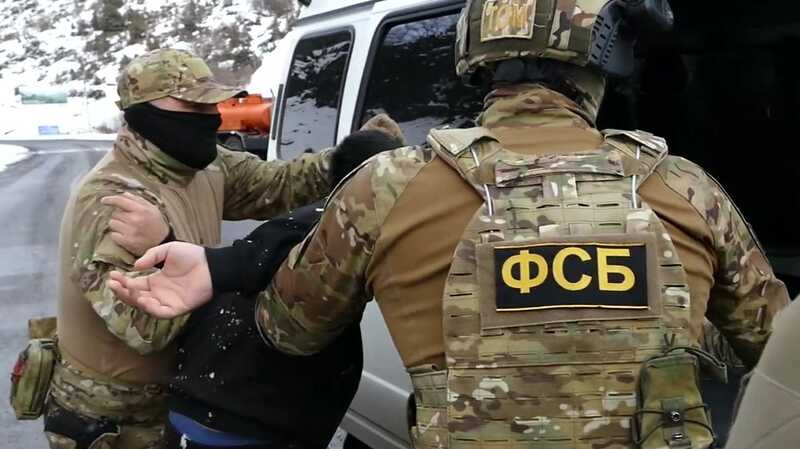 Задержание ФСБ более 70 нелегальных мигрантов под Гатчиной попало на видео