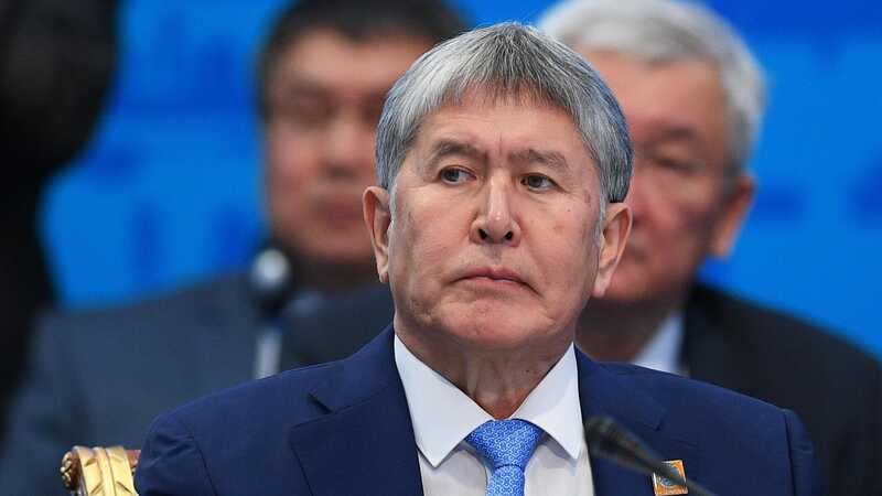 Бывшего президентта Кыргызстана Алмазбека Атамбаева освободили из колонии в связи с необходимым лечением