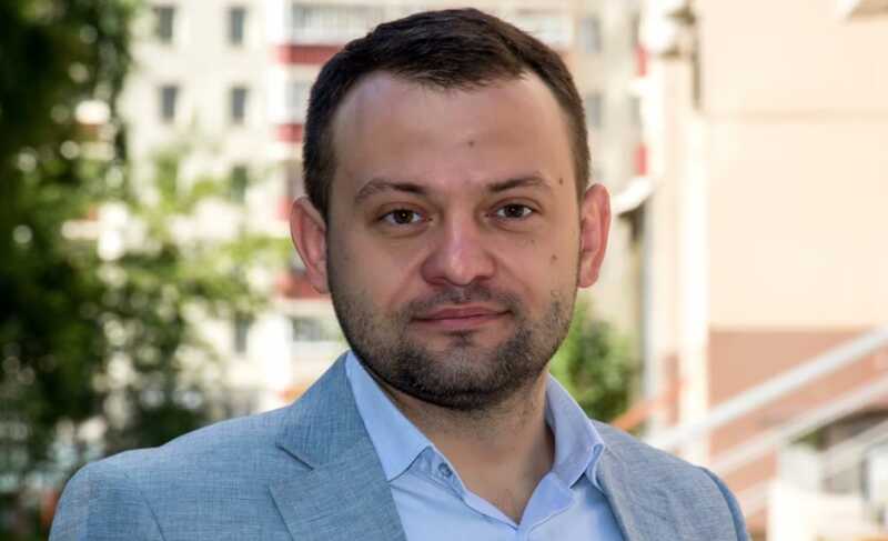Экс-координатора штаба Навального в Новосибирске объявили в розыск