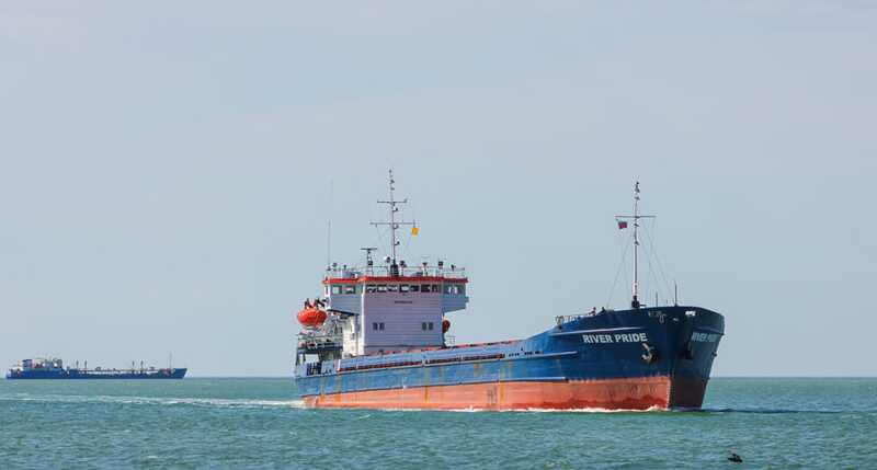 Один человек погиб при крушении сухогруза Seamark на Кубани