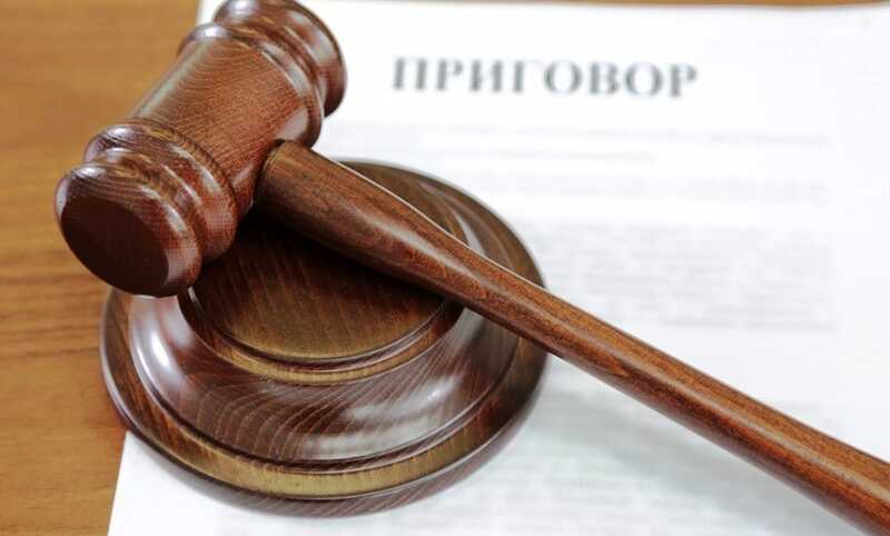 Сломавшему челюсть подруге за разбитую бутылку пива россиянину вынесли приговор