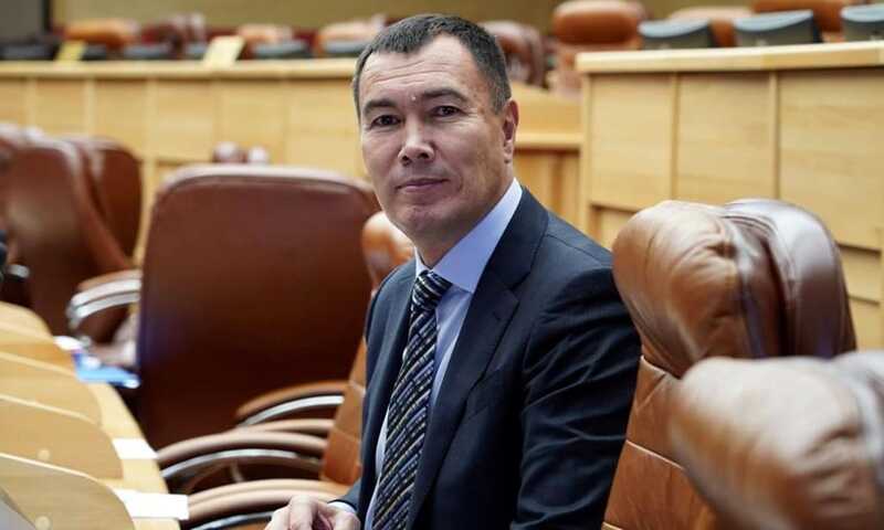 Свой среди чужих: политическое одиночество Евгения Сарсенбаева