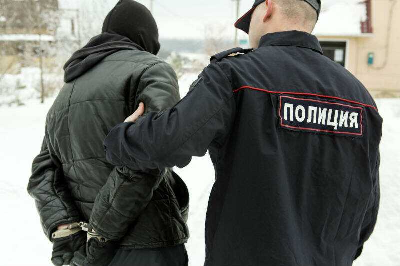Задержание ранившего сотрудника ОМОН в Петербурге показали на видео
