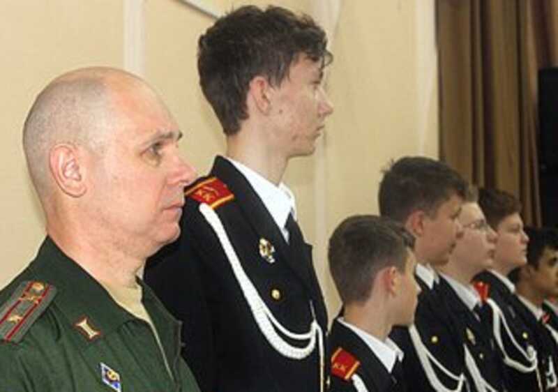 Избившего московского школьника учителя кадетских классов уволили
