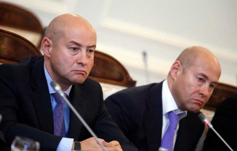 Зингаревич «на электрокаре» «Росатома»