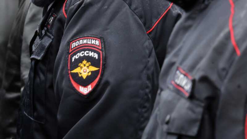 Занятия в российской школе отменили из-за сообщения о вооруженном нападении