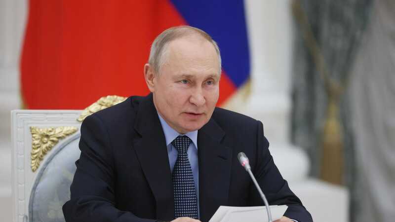 Путин заявил о столкновении России с прямыми угрозами своей безопасности
