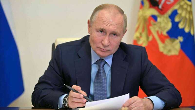 Путин присвоил двум российским военным подразделениям наименования гвардейских