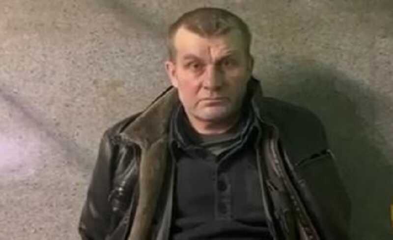 Столкнувший подростка на пути в метро Москвы мужчина мог перепутать его с женой