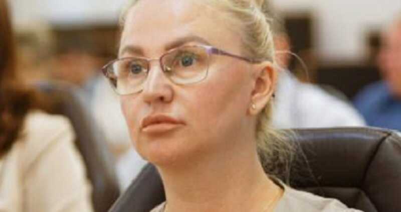 Анжелика Белоусова — депутатка на полставки