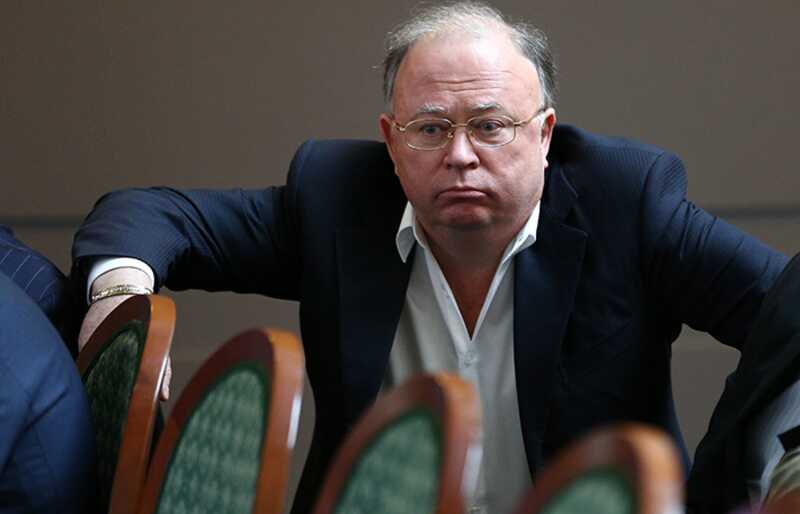 Журналист Караулов стал фигурантом дела о клевете на Михалкова