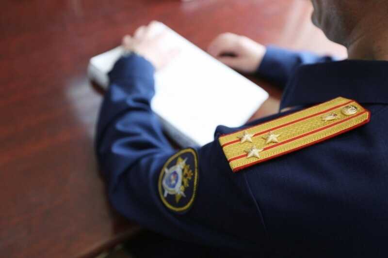 СКР возбудил дело в отношении полицейских после убийства школьницы бывшим парнем