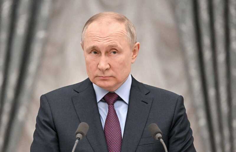Путин призвал общество проявить консолидацию для победы