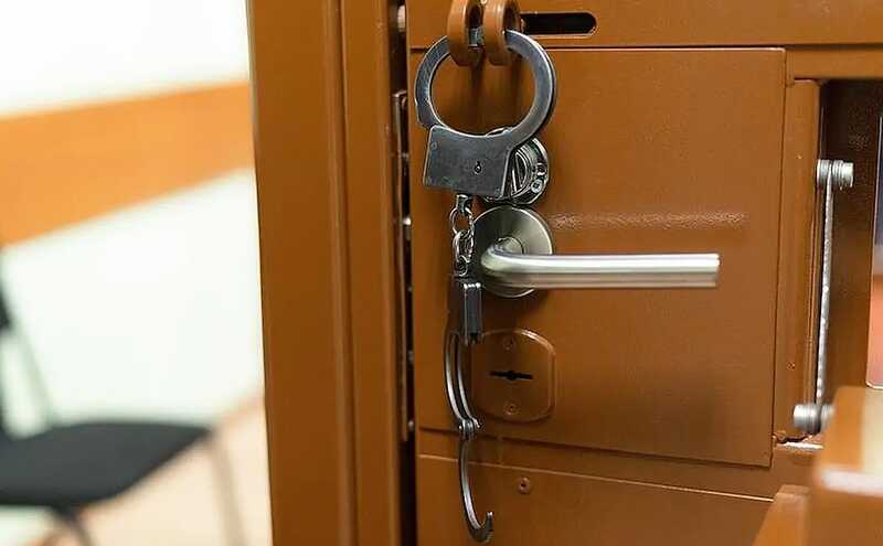 Российского бизнесмена арестовали за взятку силовикам в 10 миллионов рублей