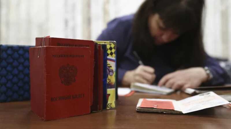 В Татарстане военкоматы просят руководителей предприятий обеспечить явку сотрудников для “уточнения учётных данных”