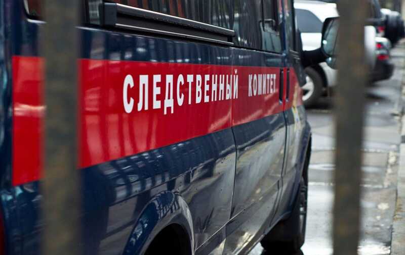 Названа предварительная причина смерти школьницы на уроке в Петербурге