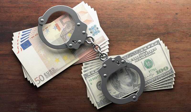 Главбуха СИЗО-5 поймали на обналичке казенных денег