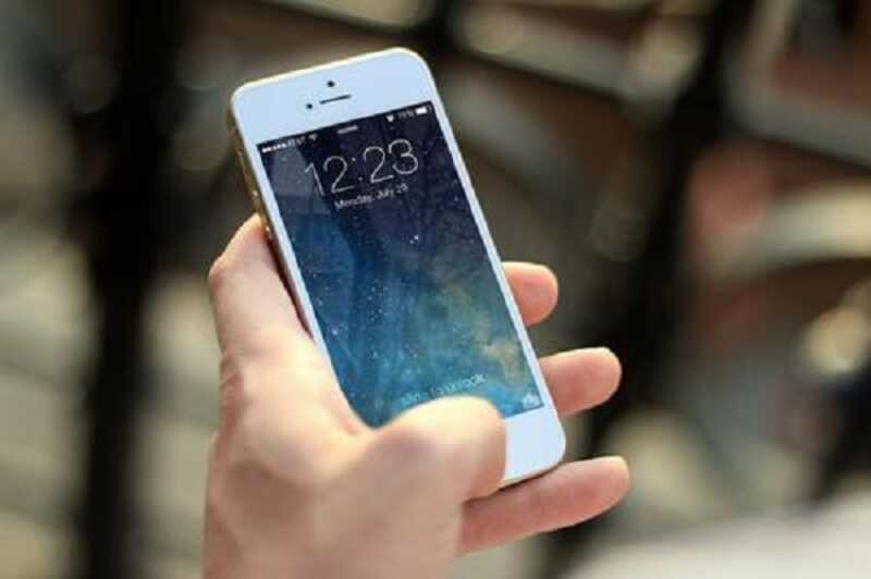 Губернатор Калининградской области отказался от iPhone