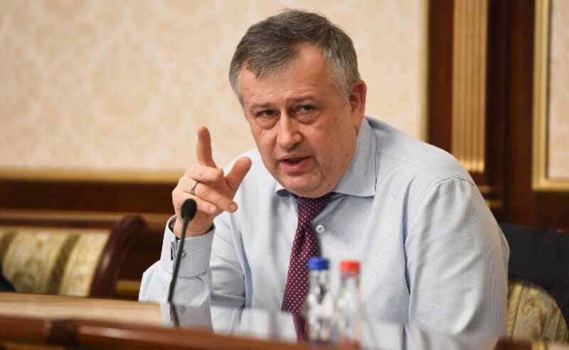 Дрозденко готовит пенсию на Юкках