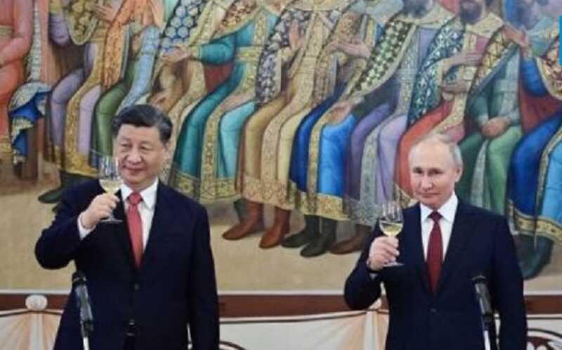 Гостей в Кремле угостили камчатским крабом и мурманским палтусом