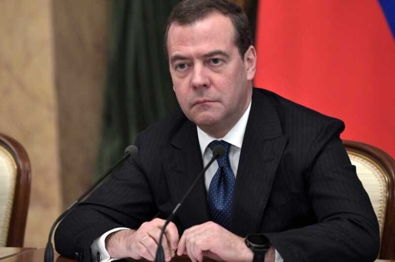 Медведев заявил о войне России с огромной армией НАТО