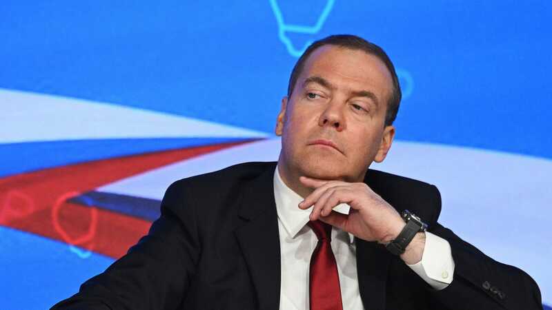 Медведев поддержал пиратское распространение западной музыки и фильмов