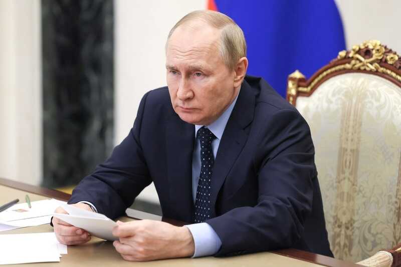 Путин поручил до 1 мая упростить использование Fan ID