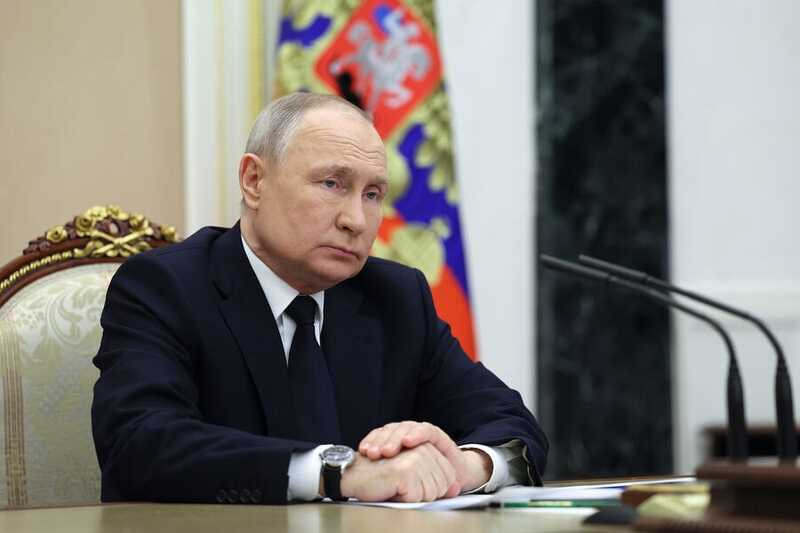 Путин поручил провести международный экономический форум «Россия»