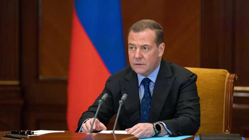 Медведев обвинил Запад в замалчивании фактов причастности к геноциду