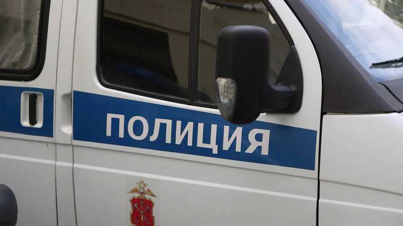 В квартире в Подмосковье нашли два тела с лежащим рядом белым веществом