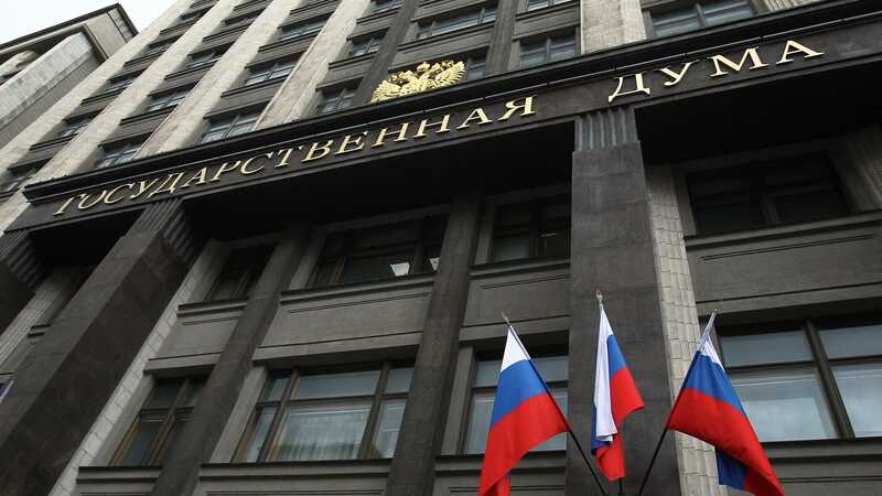 В Госдуму внесли законопроект о длинных выходных с 1 по 9 мая