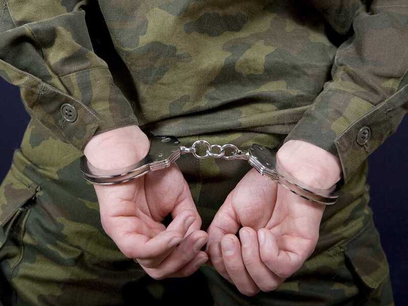 В Брянской области мобилизованный избил собутыльницу, которая приехала к нему в блиндажи
