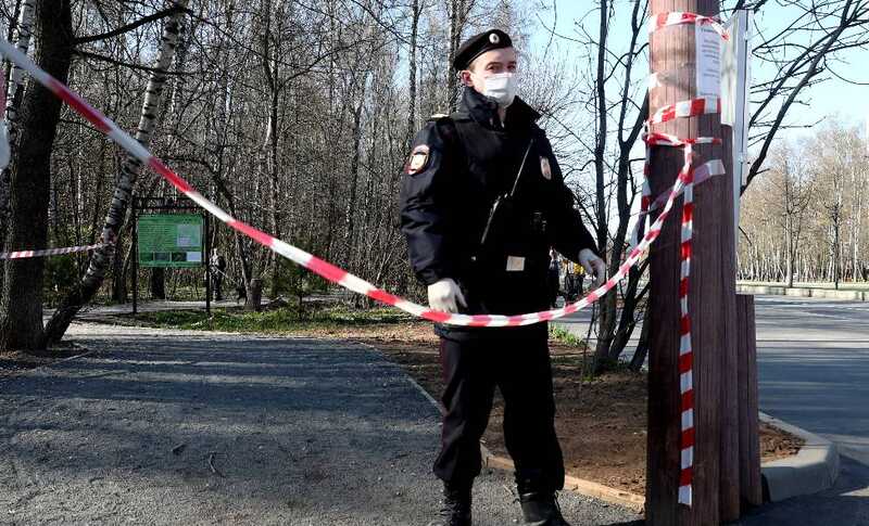 Разложившееся тело мужчины нашли в лесу под Москвой