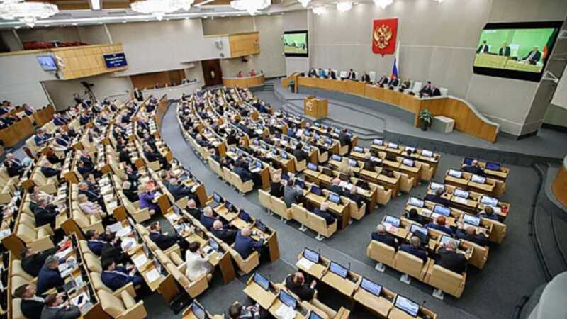 Госдума утвердила доклад по биолабораториям США на Украине