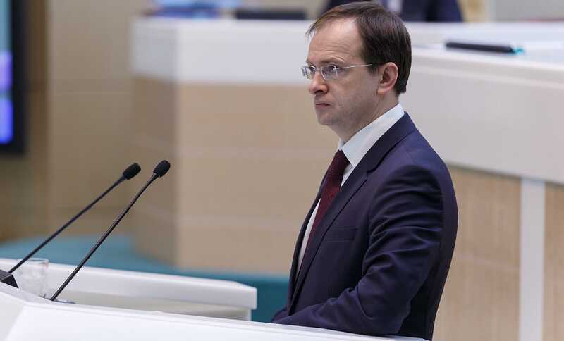 Помощник Путина объяснил важность включения темы спецоперации в учебники