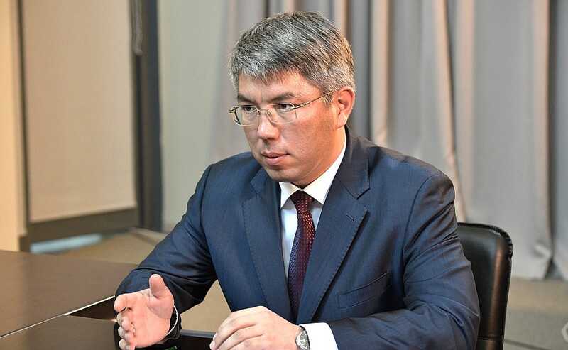 "Пилите" Алдар, они золотые: Глава администрации Алексея Цыденова начал осваиваться