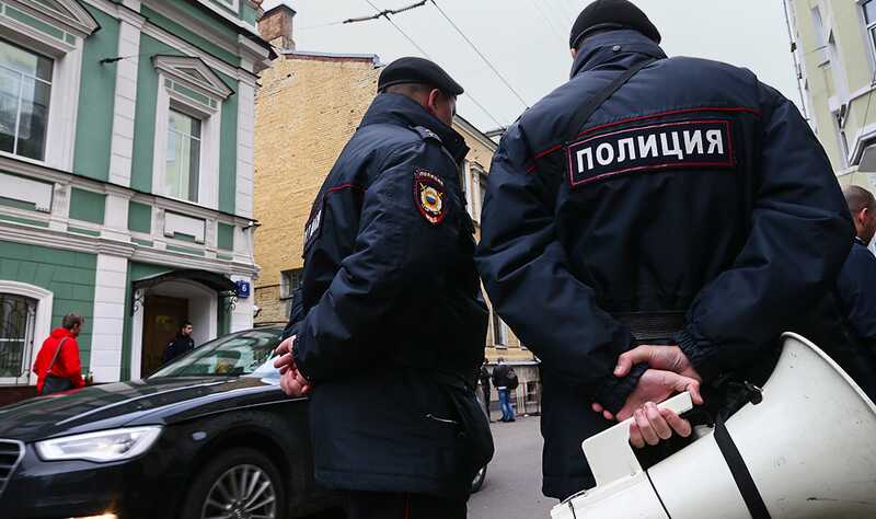 Россиянка голышом прогулялась по улице и попала в полицию