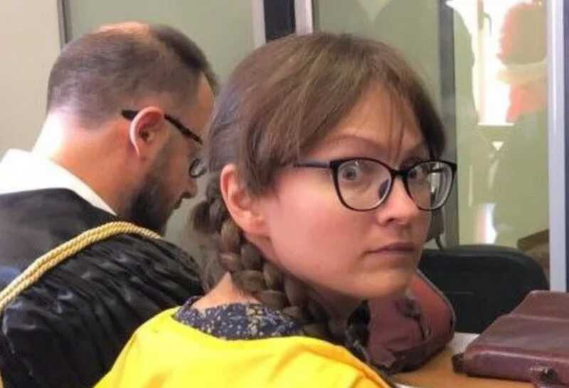 Блогерша-шпионка Лана Сатор заторомозилась в Албании