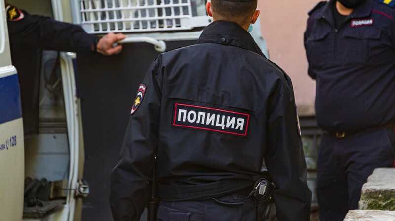 В Петербурге парень шлепнул старшеклассницу по ягодицам и оказался в полиции