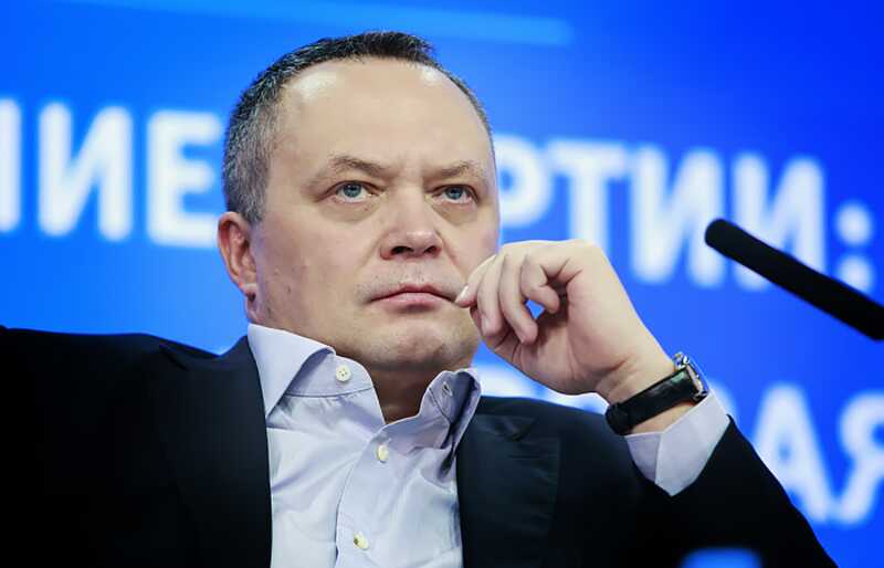 Политтехнологи «Единой России» получают деньги от госкомпаний