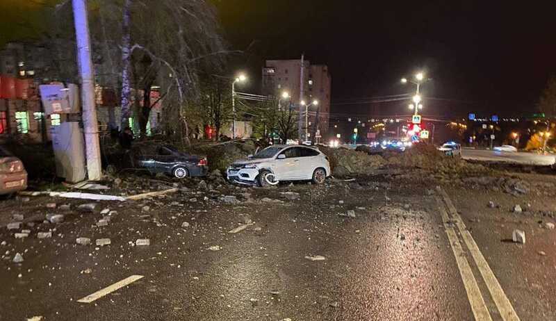 В результате взрыва повреждена часть дома по улице Шаландина