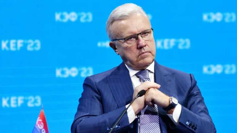 Отставка Усса. Реакции. Зачистка, переобувание в воздухе и ошарашенные элиты
