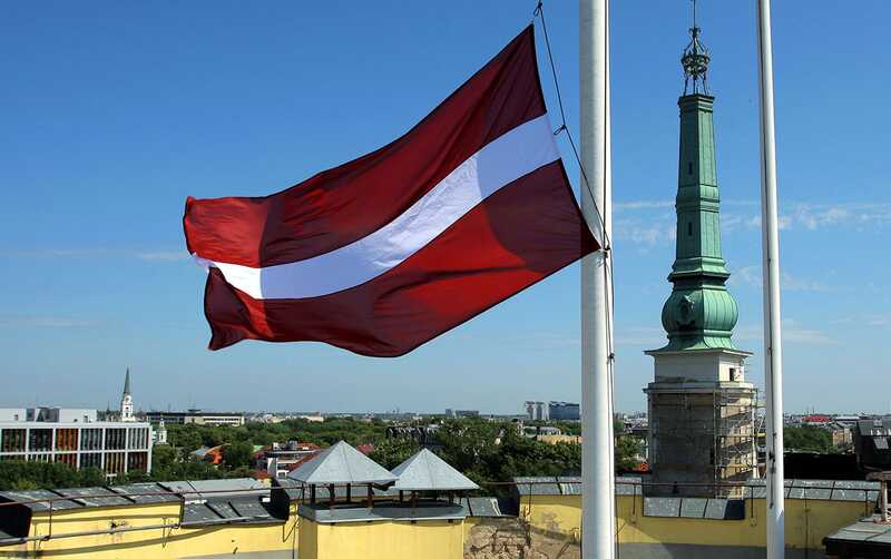 Власти Латвии законодательно запретили праздновать 9 мая