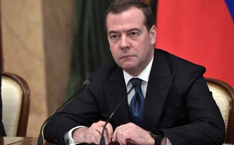 Медведев назвал источник доукомплектования армии России