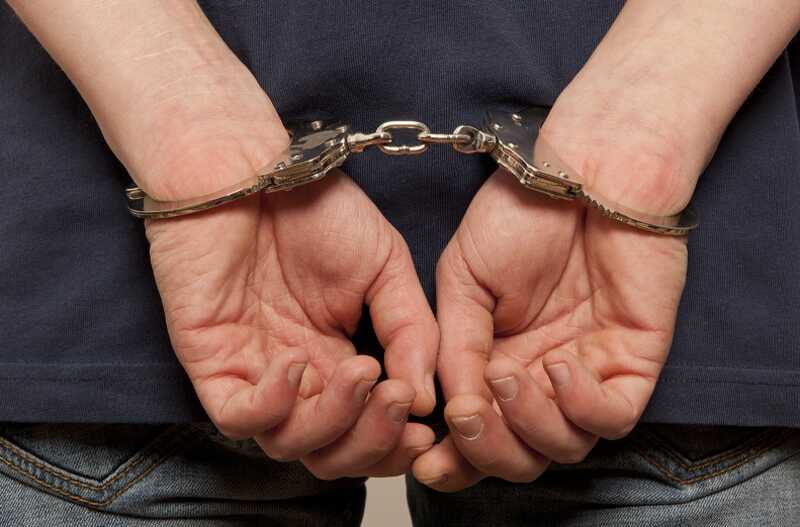 Майора ГИБДД задержали за попытку вывезти оружие из Донбасса