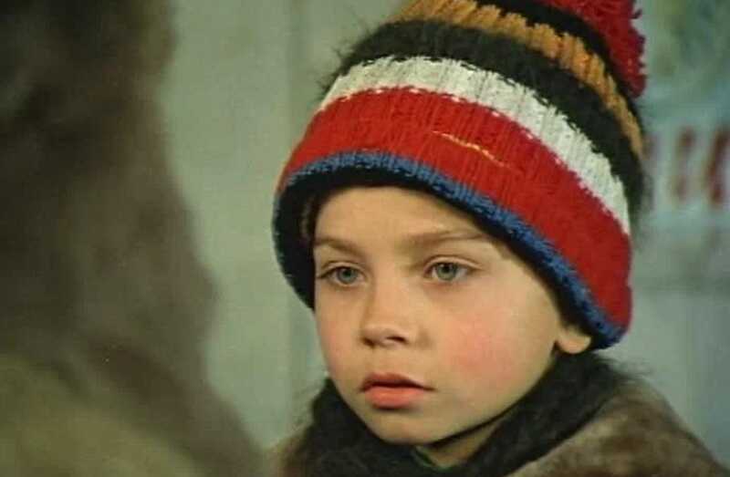 Актер, сыгравший Дениску Кораблева, прозябает в нищете после смерти мамы