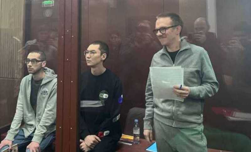 Суд оставил в СИЗО администраторов Собчак