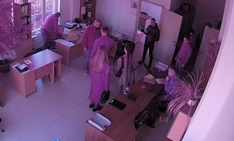 Завершены обыски в нижегородском офисе “Команды против пыток”