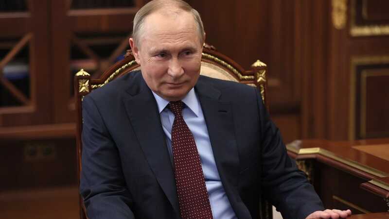 Путин сегодня работает в Кремле, несмотря на вчерашнюю атаку беспилотников
