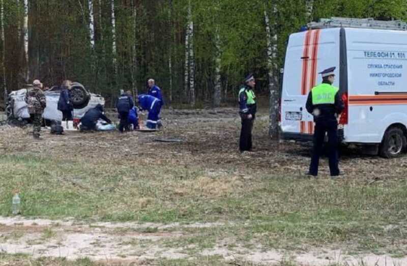 У автомобиля Захара Прилепина в результате взрыва полностью оторвало его переднюю часть